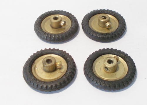 4 x 25mm dia Pulley with black Tyre (used)