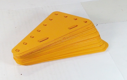 50 x Triangular Flexible Plate 7x4 holes, UK Yellow